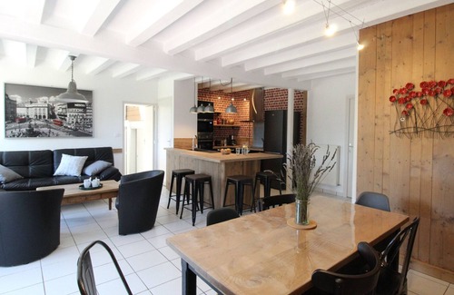 Saint-Hilaire-du-Bois Cottage | Modern Gîte with Pool, Near Wineries and Top Attractions