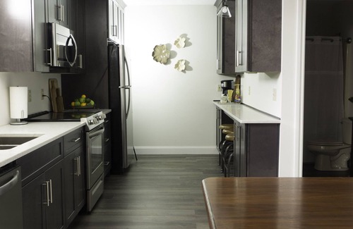 Canton House | Modern Guest Suite | 1 mile from Pro-football Hall of Fame