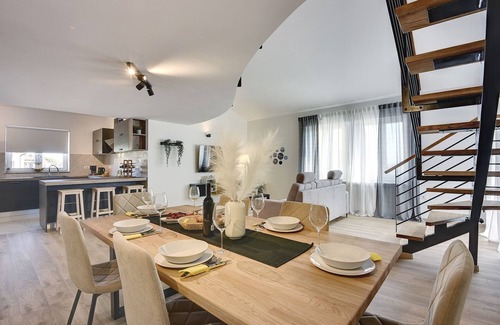 Galizana Apartment | Modern holiday flat with balcony, BBQ, WLAN, air conditioning