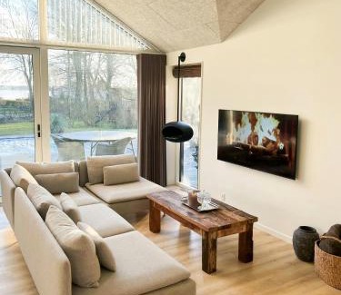 Holbaek House | Modern Holiday Home By Holbæk Fjord