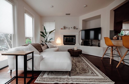 Novato House | Modern Home Away from Home 3B w/hi-speed WiFi in Novato