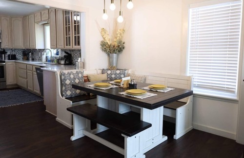 Downtown Klamath Falls House | Modern Home In Heart Of Downtown Klamath Falls