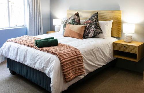 Potchefstroom Villa | Modern home with apartments