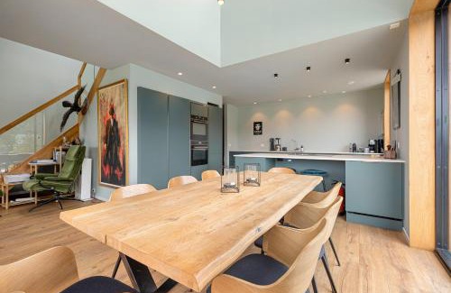 Sandane Villa | Modern house by the Fjord in Sandane, Nordfjord.