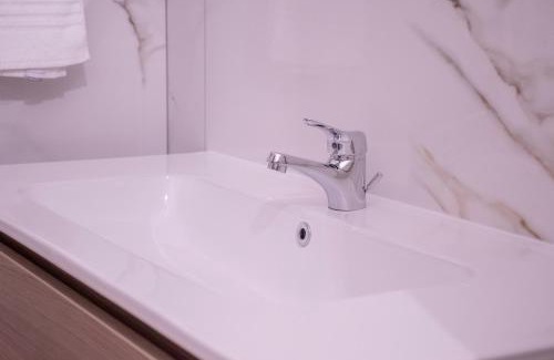 Le Castella Bed & Breakfast | Modern House Monolocali