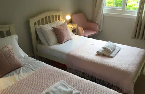 Chichester House | Modern House near Goodwood, sleeps 6 - Great base to explore Chichester