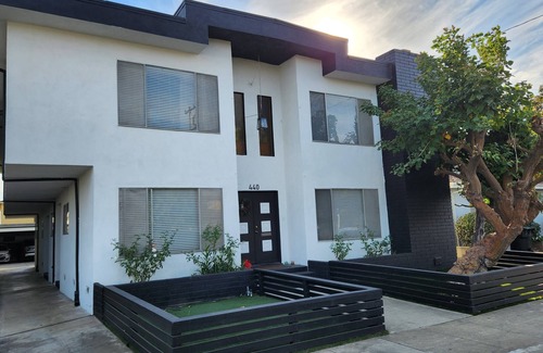 Inglewood Apartment | Modern Inglewood Townhouse Near Sofi & LAX