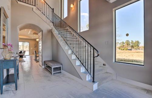 Montgomery House | Modern Lake Conroe Escape with Grill and Boat Slip!