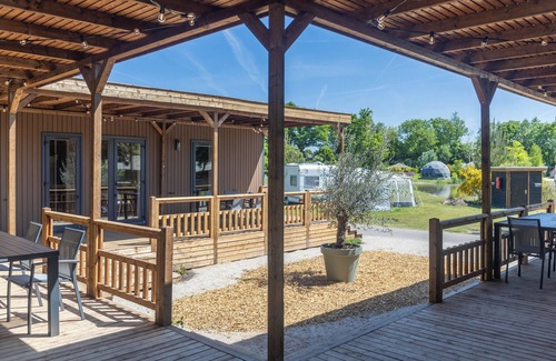 Nieuw Heeten House | Modern lodge for 4 guests with panoramic nature views, covered terrace and rain shower bathroom in the Sallandse Heuvelrug.