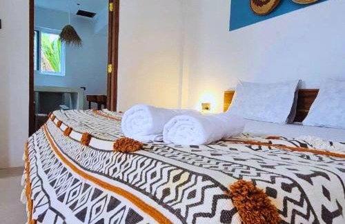 Paje Apartment | Modern Luxury 4 sleeper apartment Paje Beach Zanzibar TV WIFI AC centrally located