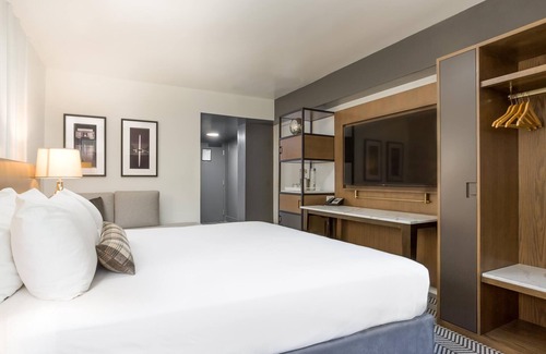 Foggy Bottom Hotel | Modern Luxury in the Heart of DC - Walkable to Major Points of Interest!