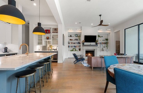 Tarrytown House | Modern Luxury Retreat in Tarrytown- Minutes from Downtown Austin