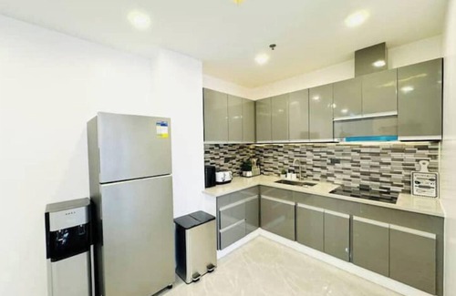 Malabanias Apartment | Modern Luxury Smart 2-BR unit 303nn