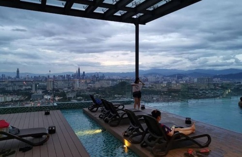 Taman Mutiara Apartment | Modern Minimalist House near KL