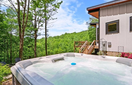 Todd House | Modern Mountain Escape w/Hot Tub & Views