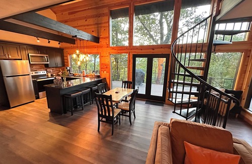 James Creek Cabin | Modern Mountainside Retreat w/Hot Tub, WiFi, Kitchen & Scenic Views