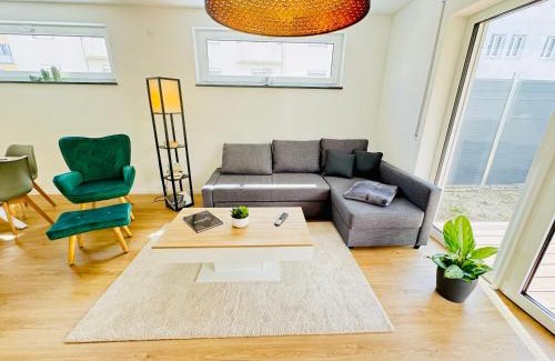 Lechhausen Apartment | Modern-Neu-Nespresso-Balkon-Parkplatz