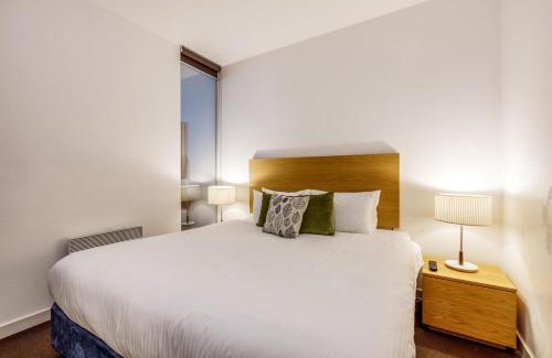 South Yarra Apartment | Modern Nomads South Yarra 1BR Large Outdoor Space Near Station