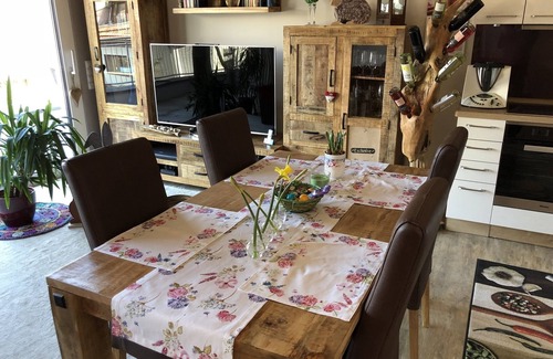 Tauberbischofsheim Apartment | Modern penthouse (90 sqm) with two bedrooms and a large terrace