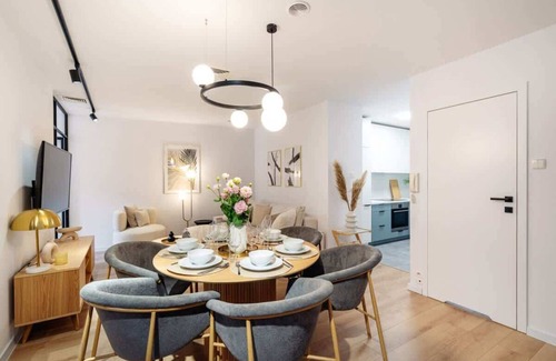 Stare Podgorze Apartment | Modern penthouse in the historic part of Kraków