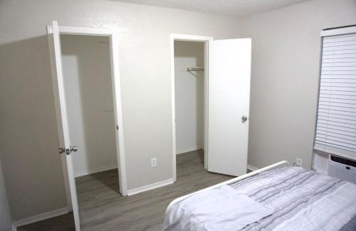 Glenn Heights Apartment | Modern Private City Escape - 2bed2bath