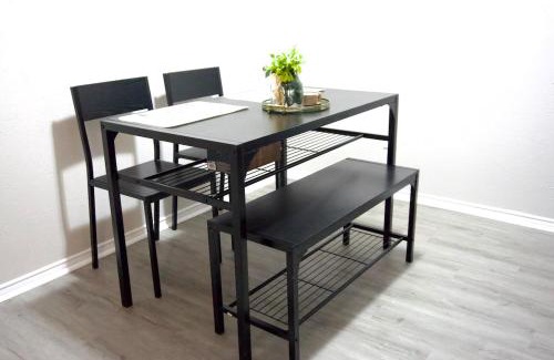 Glenn Heights Apartment | Modern Private City Escape - 2bed2bath