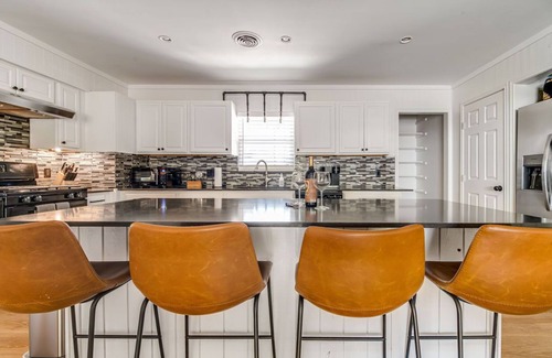Fredericksburg House | Modern Ranch Style Haus 1 Mile off Main St