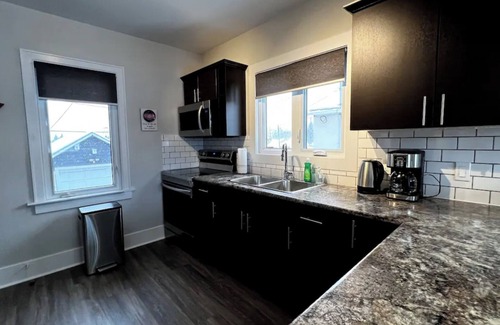 Thunder Bay House | Modern remodeling 2-storey home
