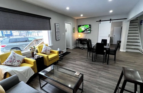 Thunder Bay House | Modern remodeling 2-storey home