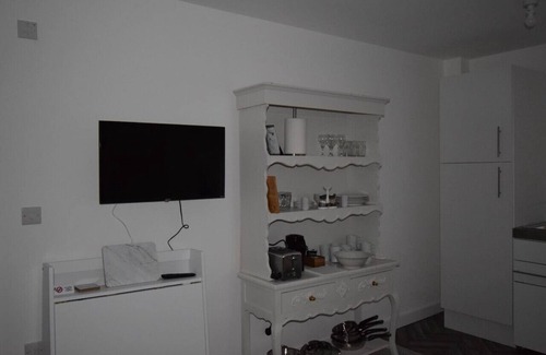 Worksop Apartment | Modern Retreat in Worksop