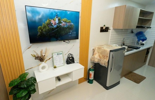 Basak Apartment | Modern Retreat with Private Balcony