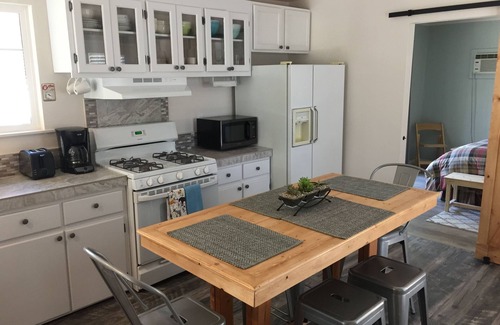 Wofford Heights Cabin | MODERN RUSTIC CABIN HIDEAWAY