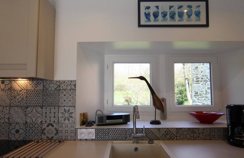 Le Vast Cottage | Modern sanctuary with garden and full amenities