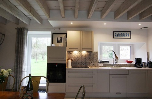Le Vast Cottage | Modern sanctuary with garden and full amenities