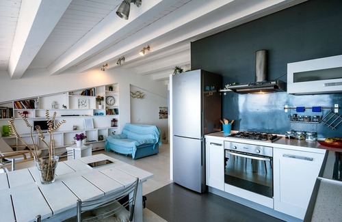 Marzamemi Apartment | Modern seafront apartment with panoramic terrace