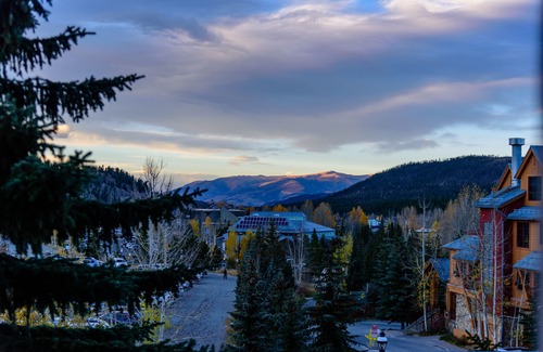 Peak 9 Condo | Modern Ski In/Ski Out Condo in Downtown Breckenridge