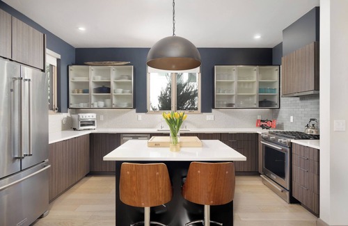 Basalt Apartment | Modern Southside Duplex