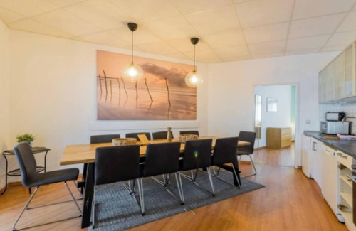 Mitte Apartment | Modern & Spacious 4-Bedroom Apartment in Central Berlin