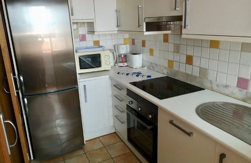 Morro Jable Apartment | MODERN SPACIOUS APT WITH SEA VIEWS + AMAZING PRIVATE ROOF TERRACE/BBQ FREE WiFi