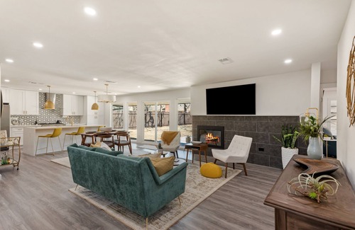 University Hills House | Modern & Spacious Oasis Minutes from Downtown