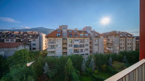 Vitosha District Apartment | Modern & Spacious Stay with Free Parking by Flat Mаnager