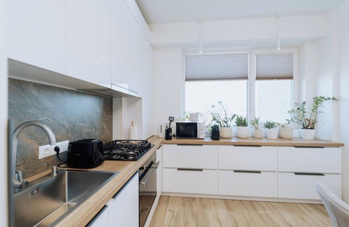 Riscani Apartment | Modern Stay Rîșcani AC WiFi Washer