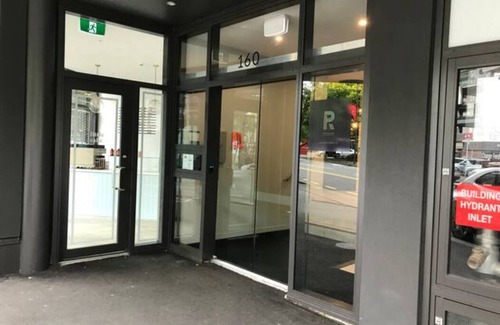 Te Aro Apartment | Modern Studio in Pinnacles on Victoria St