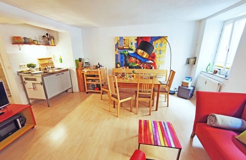 Landshut Apartment | Modern studio in the old town