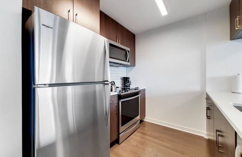 The Waterfront Apartment | Modern Two Bed Serviced Apartement in Jersey City