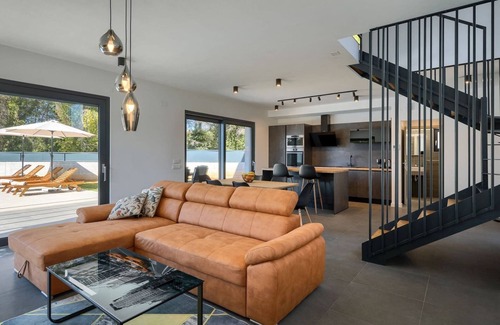 Tar-Vabriga Villa | Modern villa Eva with pool and 2 bedrooms in Tar