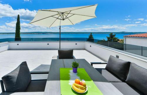 Maslenica Villa | Modern Villa Futura with pool