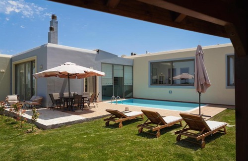 Platanias Villa | Modern Villa