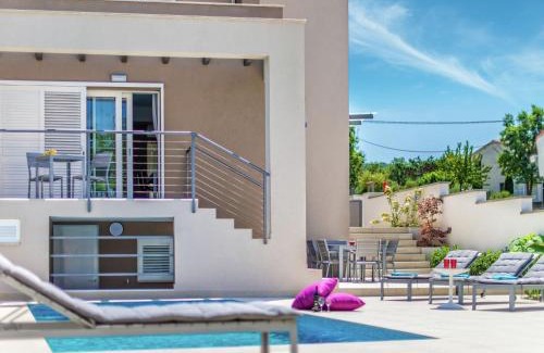 Salakovci Villa | Modern villa in Salakovci with private pool