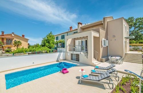 Salakovci Villa | Modern villa in Salakovci with private pool